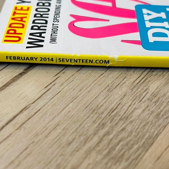 SEVENTEEN MAGAZINE- FEB 2014 - Picture 2 of 4